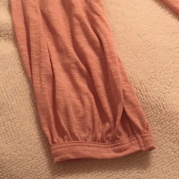 💕NWT Soft Pink Bell Sleeve Tunic 🎀 - Picture 3 of 3